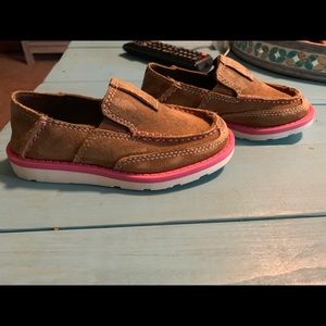 Toddler shoes